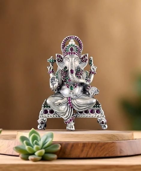 Lord Genasha Silver idol